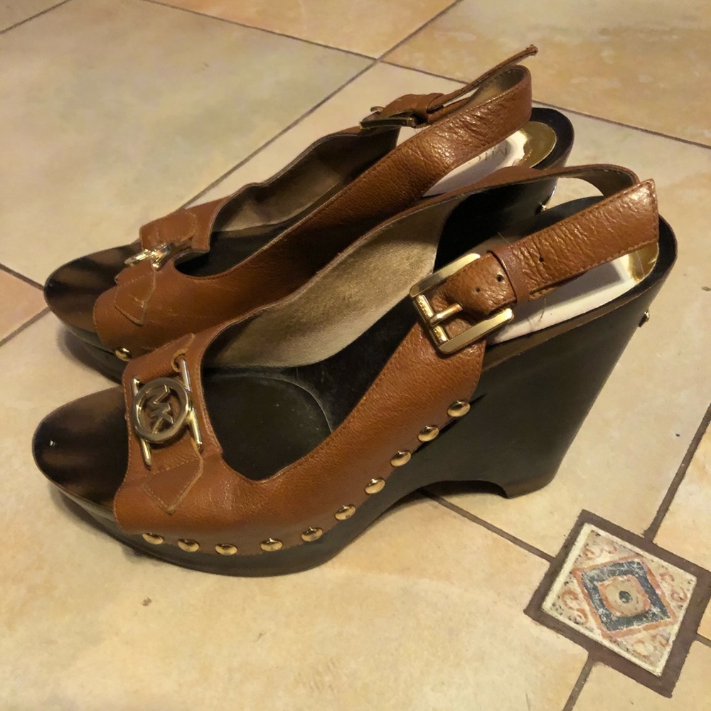 MK Leather Wood Wedge Platform 9